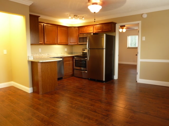 Building Photo - Renovated 1BR Condo | Off Campus Housing N... Unit FPA301 BR1 (OverLaundry) (HOLR)