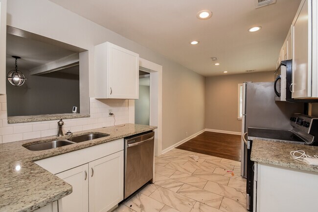 Photo - Fantastic 4bd/2ba home! Coming soon!