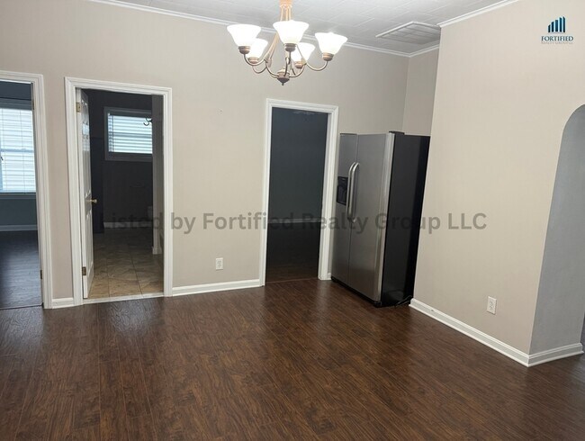 Photo - 1232 N Main St Unidad #3