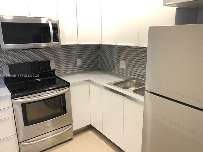 Photo - 2463 NE 183rd St Unit 2