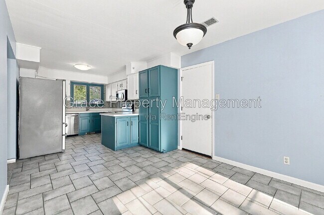 Photo - 852 S Quail Way