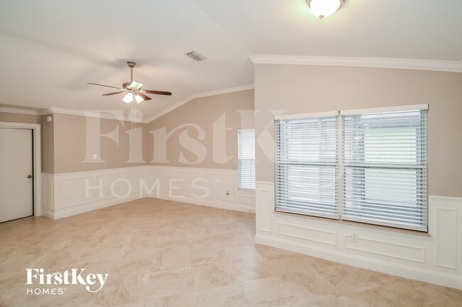 Photo - 12342 Carriann Cove Trail W