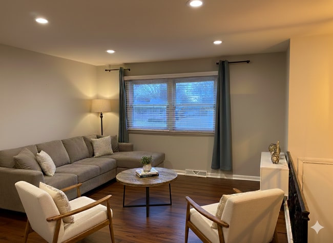 Cozy living room - 3309 Winston Dr