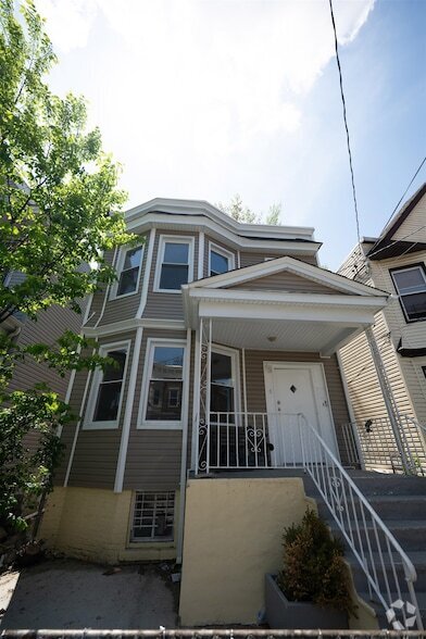 Building Photo - 229 Bidwell Ave Rental