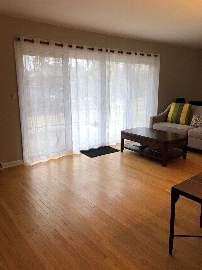 Photo - Charming 5 BD/3 BA down the street from Kelley and Luddy!