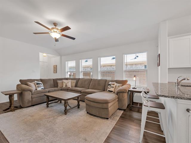 Photo - 2913 Meadowlands Dr