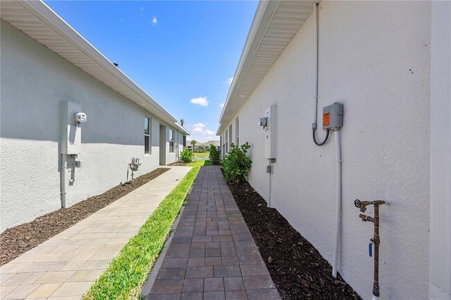 Photo - 17639 Wild Iris Ln