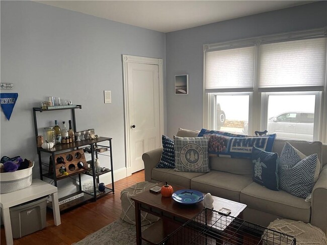 Photo - 96 Warner St