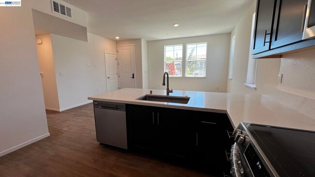Photo - 218 Church St Unit 102