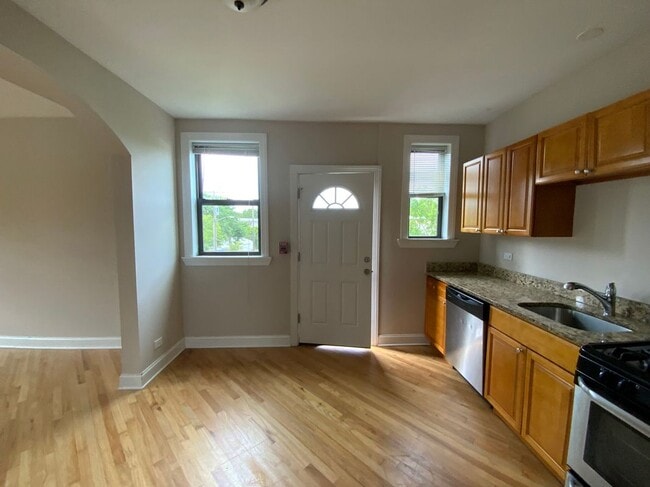Photo - 894 Green Bay Rd Unit 896B-06