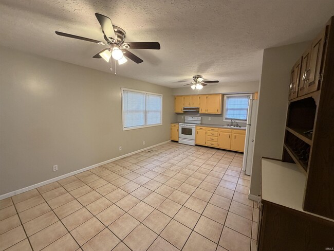 Photo - 800 Greenfield Rd