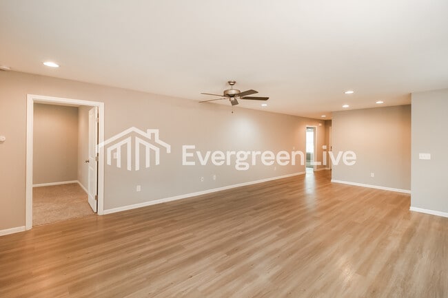 Photo - 171 Bradford Cir