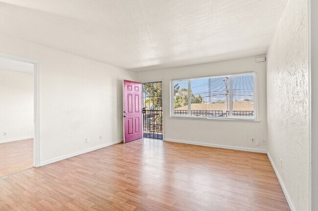 10100 Walnut St Unit 03