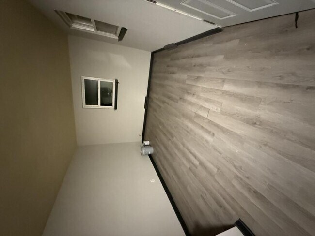 Photo - 212 Davis St