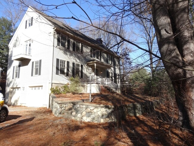 Building Photo - 101 Longwood Rd