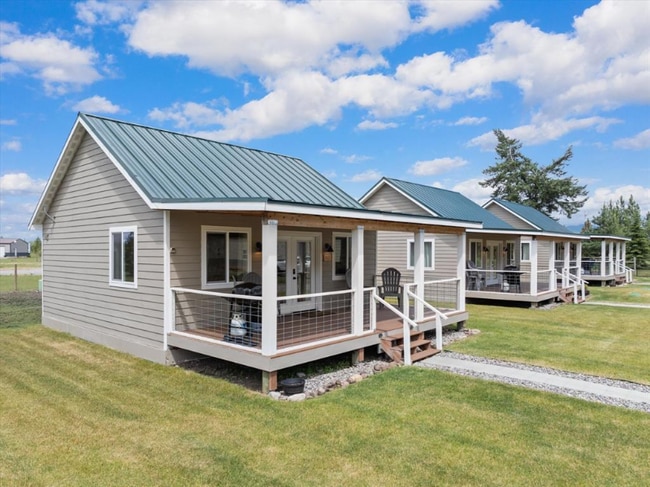 Photo - 125 Firehall Ln