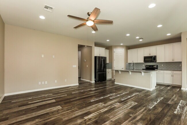 4411 Kirkland Ave
