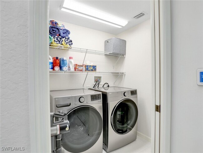 Photo - 4420 Botanical Pl Cir Unit 102