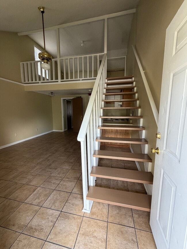 Photo - 2303 N Davis St Unit 2