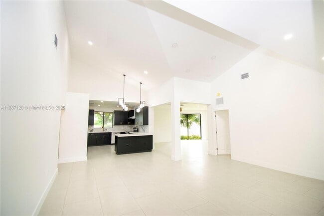 Photo - 8173 Silver Palm Ct