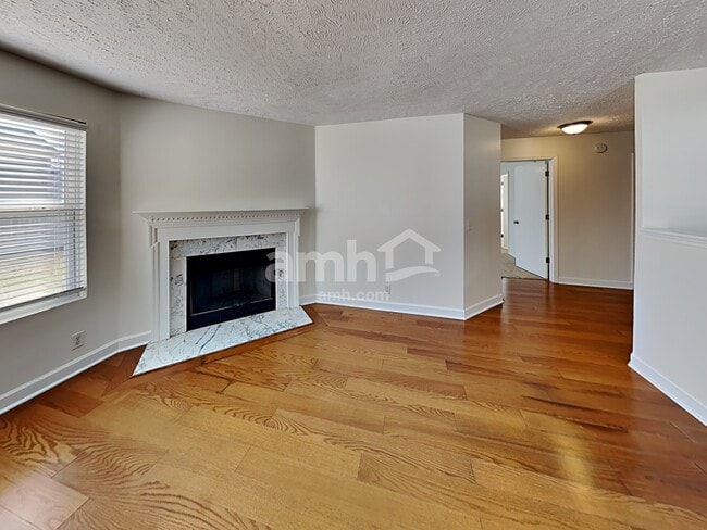 Photo - 1008 Montrose Dr