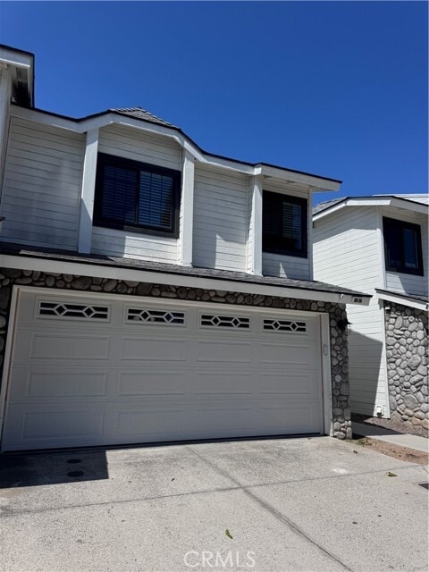 Photo - 2620 Elden Ave