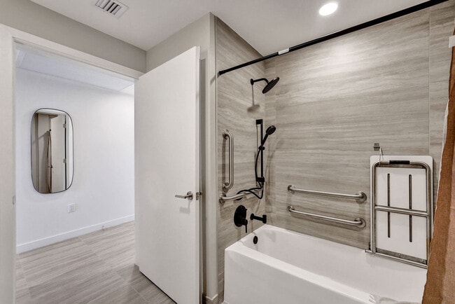 Photo - 580 72nd St Unidad SI ID1532684P