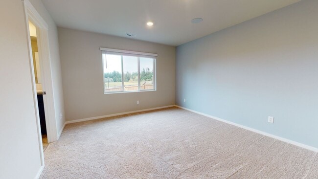 Photo - Large 3 Bedroom off of McWilliams, close t...