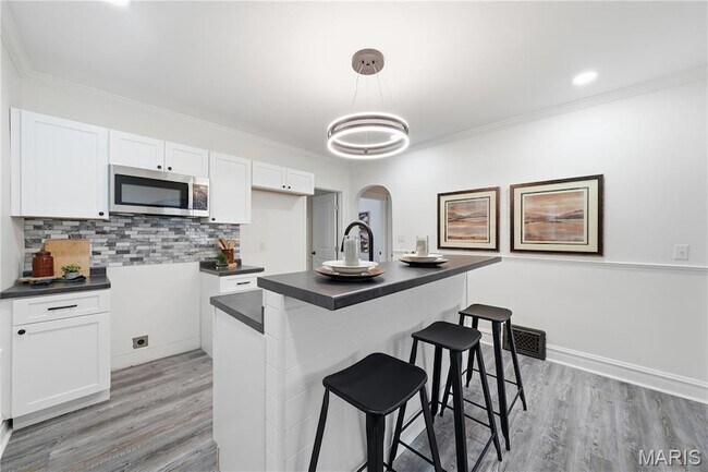 5006 Queens Ave Unit 2