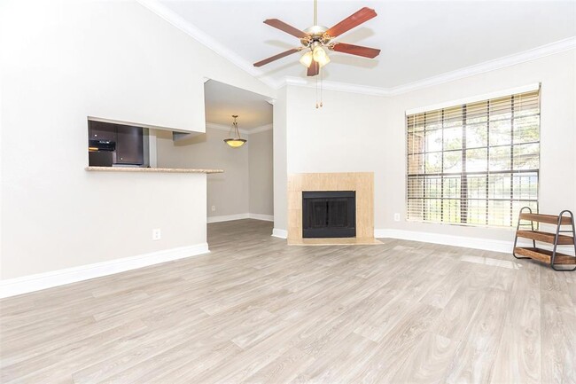Photo - 15615 Blue Ash Dr Rental