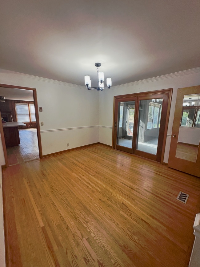 Photo - 1329 Winthorne Dr