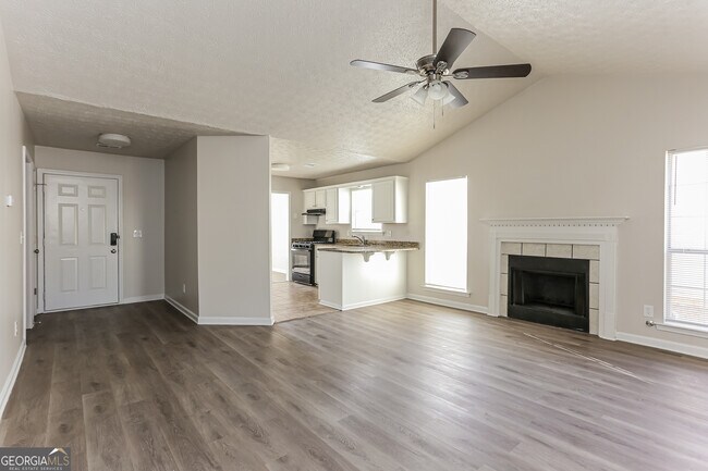 Photo - 8147 Mountain Pass