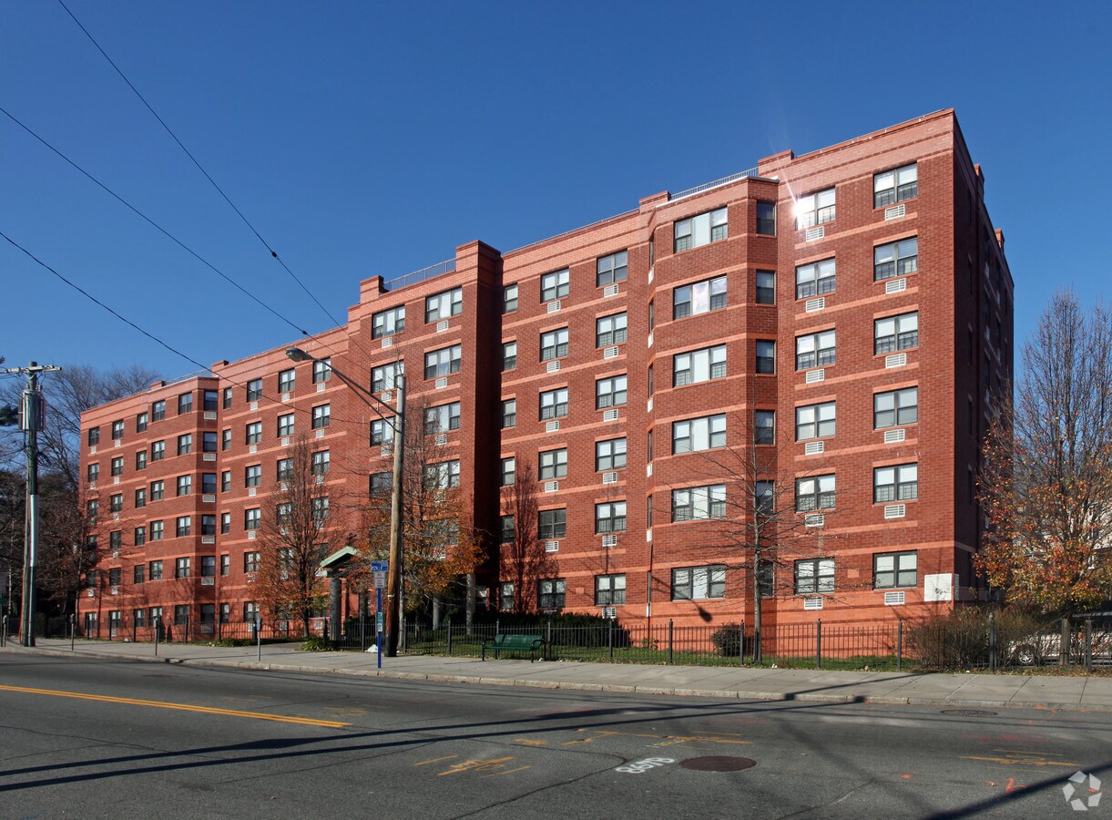 Photo - St James Terrace Apartments