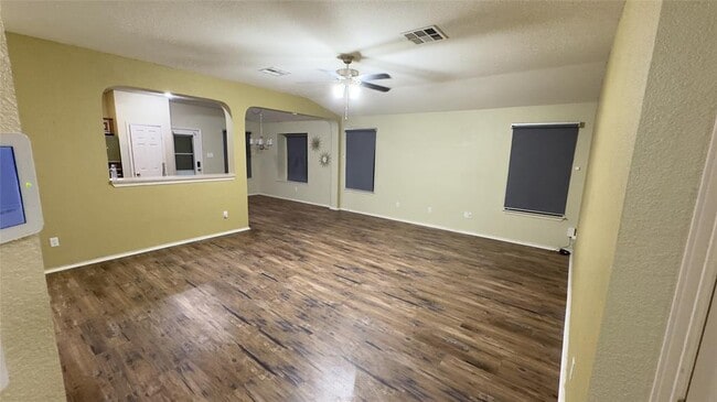 Photo - 700 Sweet Leaf Ln