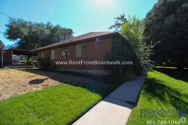 Building Photo - 1785 Lincoln Ln Unit 1787 Lincoln Lane Rental