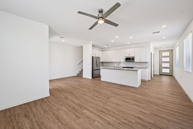 Photo - 2115 Jennifer Lynn Way