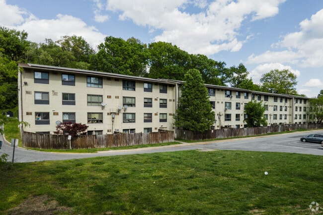 3101-3111 Naylor Rd SE - Christopher Condominiums
