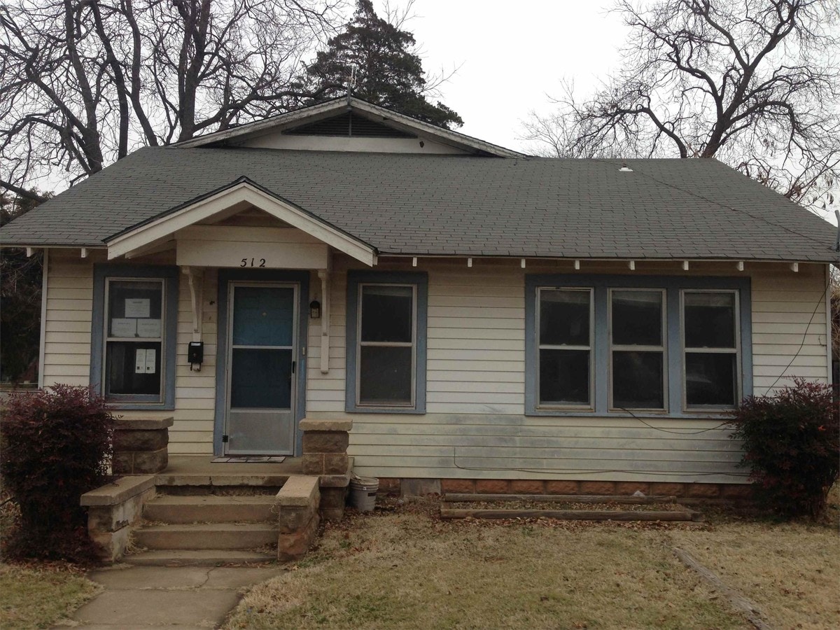 Photo - 512 N Oak St House