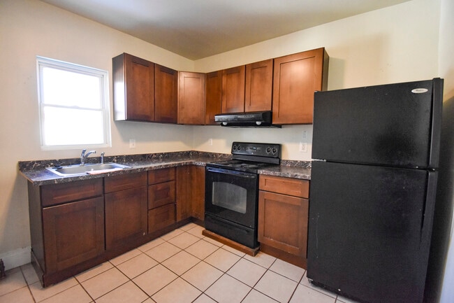 Photo - 3316 Perry St Unit 2
