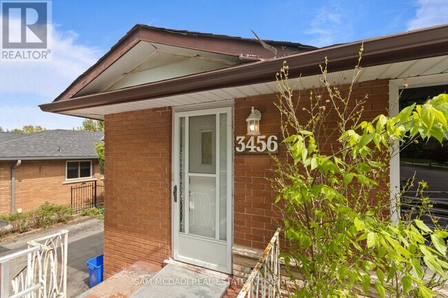 Photo - 3456 Rexway Dr