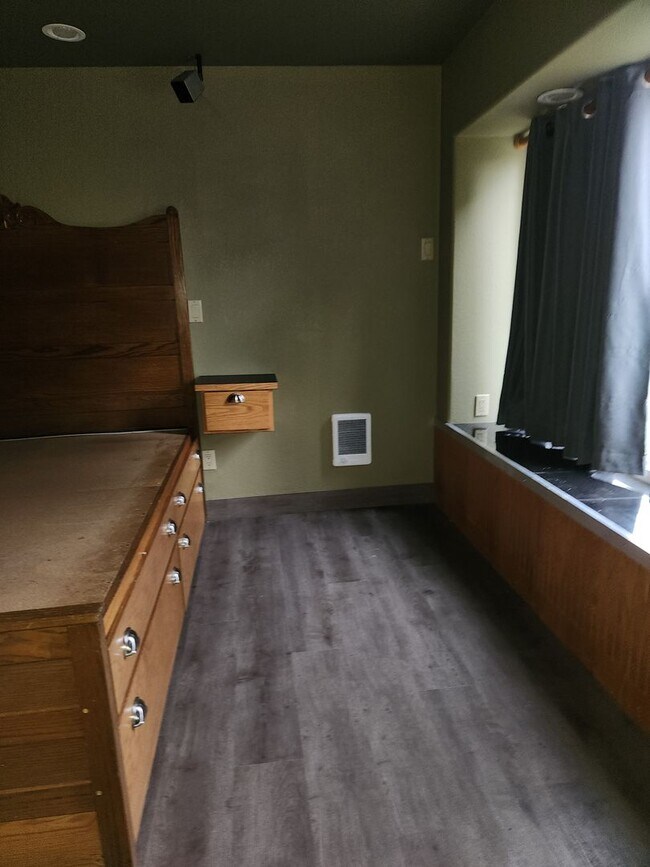 1Bedroom 1 Bath Rental House Rental in Sweet Home, OR