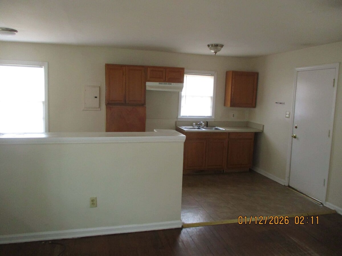 Photo - Third, 1214 E