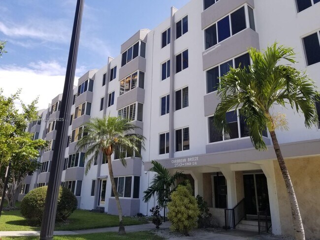 Building Photo - 250 180th Dr Unit 508 Rental
