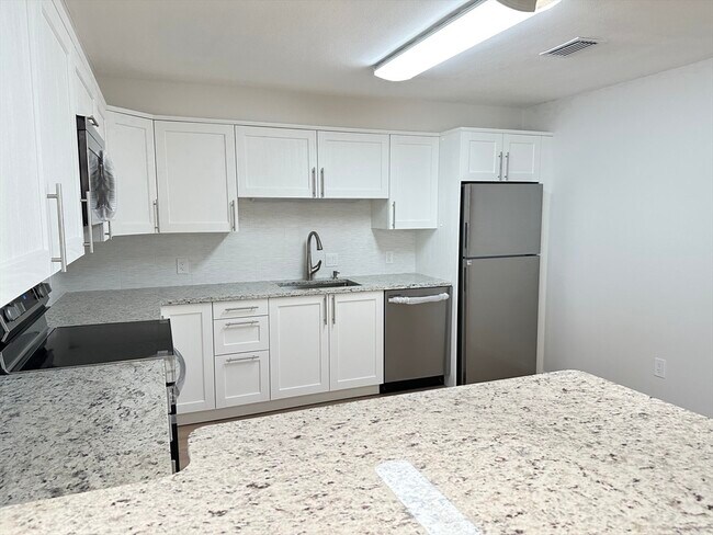 Photo - 1004 Paradise Rd Unit #1-K