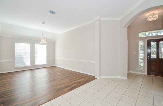 Photo - 2123 Thistlerock Ln