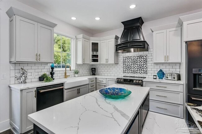 Photo - 314 E Belmont St