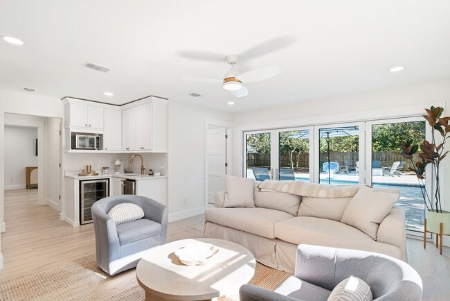 Photo - 383 Lakeview Dr Unit SI ID1462120P