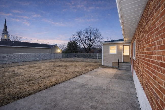 Photo - 1295 Chambers Rd