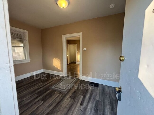 Photo - 1041 Fairview Ave