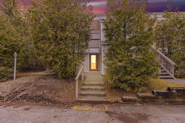 Photo - 49 Trott Blvd